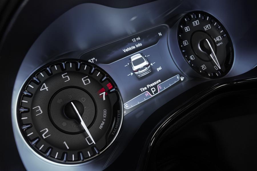 Панель приборов Chrysler 200S AWD (UF) 2014 года  (фото 26 из 46)